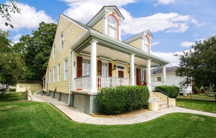 Historic New Orleans Gem - 4 Miles from French Quarter -Sleeps 10