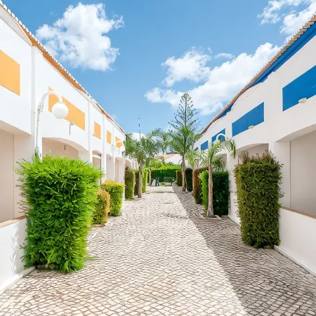 Oasis Beach Apartments