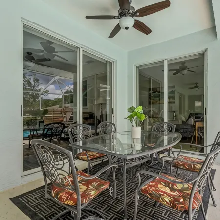 Private Pool Home Hideaway in Palm Aire. Close to all Sarasota has to offer.
