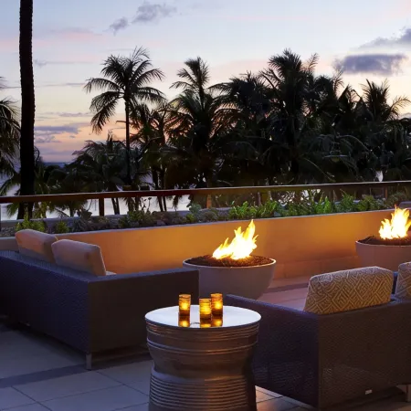 Hyatt Regency Waikiki Beach Resort & Spa