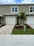 Brand new riverfront luxurious townhome with Interior designer finishes. - Parvekkeita