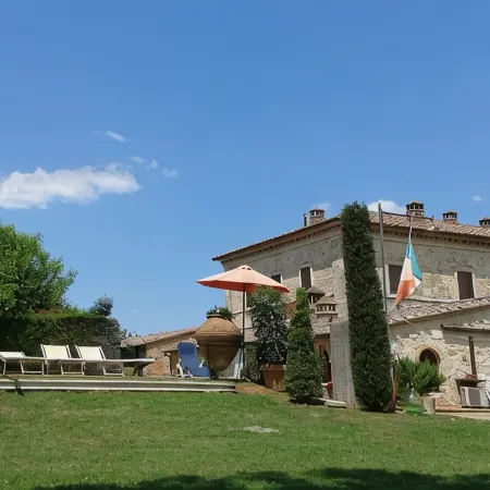 Beautiful rustic villa in Tuscany in Monteriggioni, between Siena and Florence.