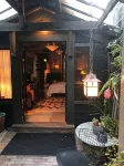 Beautiful and Lush Hidden Wisteria Getaway - 3-Star