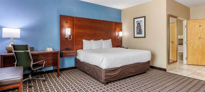 Comfort Suites Hotels in Williamson County