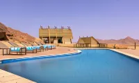 Desert Quiver Camp - Homestay
