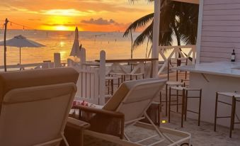 Casa Rosada Beach Front