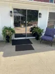 2-bedroom vacation home just 3 minutes drive to Drake University - 4-Star