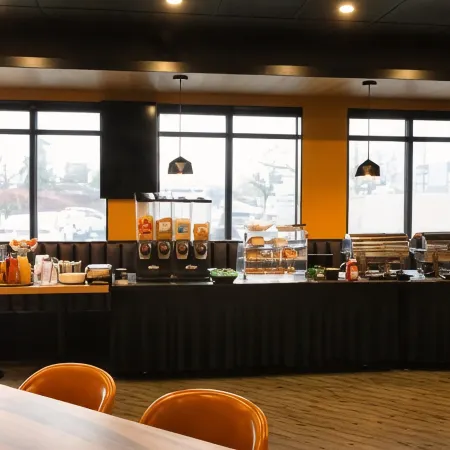 Ramada by Wyndham Surrey/Langley