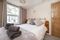 Tranquil Fisherman's Cottage a Minute From The Beach with free reserved parking - 컨트리 하우스