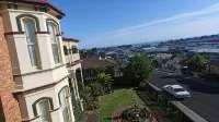 The Grand on Macfie - Ocean View