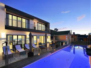 DysArt Boutique Hotel