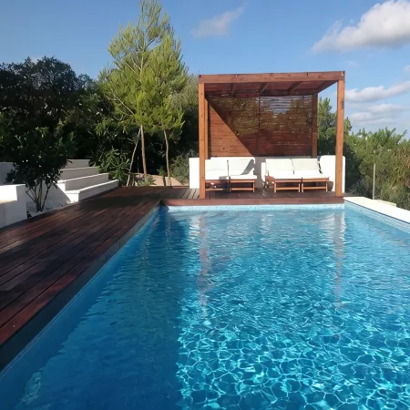 House and garden terraces, fabulous sea and mountain views. Betlem