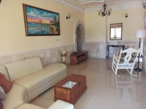 Villa Mercy habitación rosa es joya en Varadero
