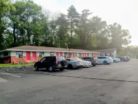 Robin Hood Motel - Motels