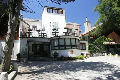 LH Albergo Il Paradiso Hotels near Castel Mancino