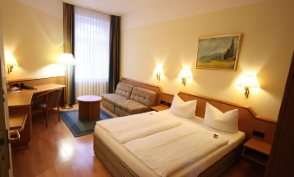 Altstadt Hotel - Housity