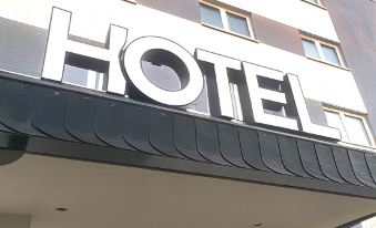 Hotel 22