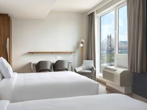 TownePlace Suites by Marriott New York Long Island City