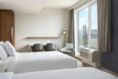 TownePlace Suites New York Long Island City/Manhattan View
