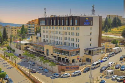 Ocean Grand Hotel - Ramallah Các khách sạn gần Elderly Club