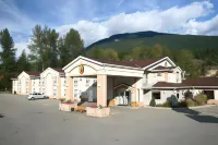 Super 8 by Wyndham Revelstoke BC