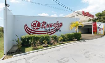 RedDoorz @ El Runway Hotel Bulacan