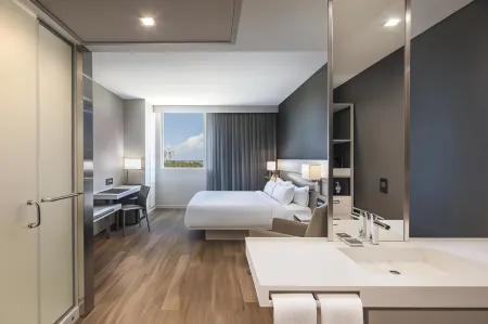 AC Hotel Miami Aventura