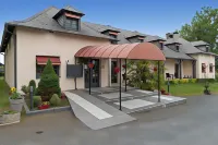 Hôtel Restaurant les Coquelicots the Originals Relais 아흐낙-뽕빠두흐 호텔
