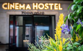 Cinema Hostel Jerusalem