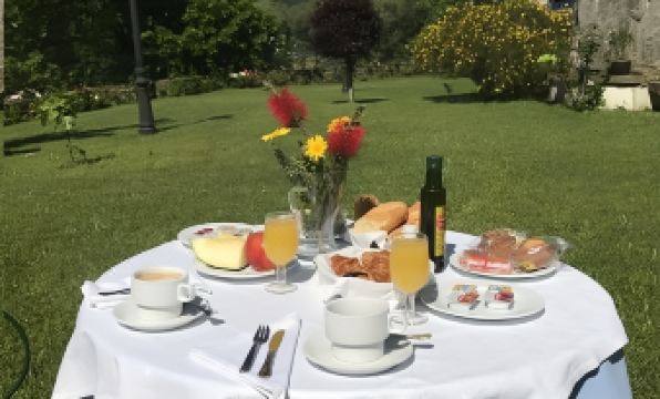 Hotel El Tilo - Housity