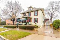 Ye Olde Walkerville Bed & Breakfast Отели рядом с достопримечательностью «Суперцентр Уолмарт»