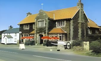 Fox & Hounds Hotel