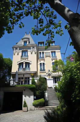 Hôtel Terminus Hotel di Mercues