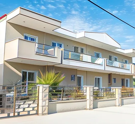 Lagaria Luxury Rooms & Apartments