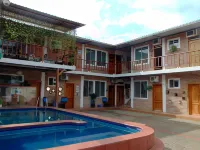 Miramar Lodge Hotels near Isla Jupiter