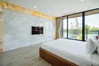 Deluxe Riverfront Pool Villas Danang Hotels near shop mỹ phẩm ashi