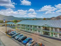 Days Inn by Wyndham Carson City - parking