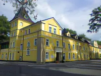 Rezydencja Pałac Lucja BB - 3-Star