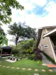 Villa Lembah Ciparay - Clean, Cozy, Family Friendly, with Paddyfield View. Hotel dekat Toko SRC Aep