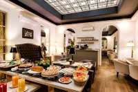 V Collection Piazza Farnese Luxury Suites - Homestays