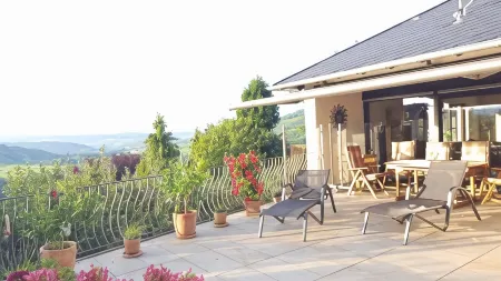 Gästehaus Sproß Отели рядом с достопримечательностью «Golden Nugget»