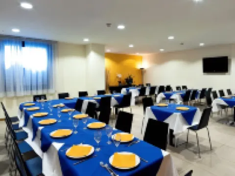 City Hotel & Suites Hotels in Foligno