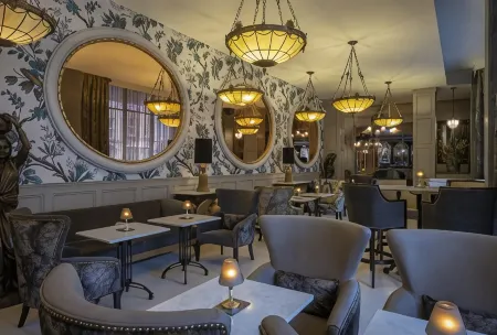 The Trinity City Hotel Отели рядом со станцией Grand Canal Dock Dart Station