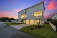 ‘B’ by the Sea: comfort and style, essentials included!