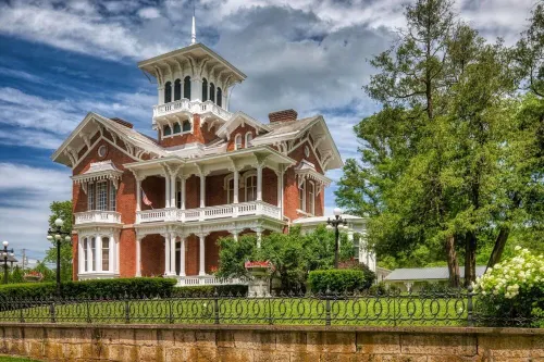 Beautiful Lakehouse with private dock on Apple Canyon Lake! 톰슨 타운쉽 호텔