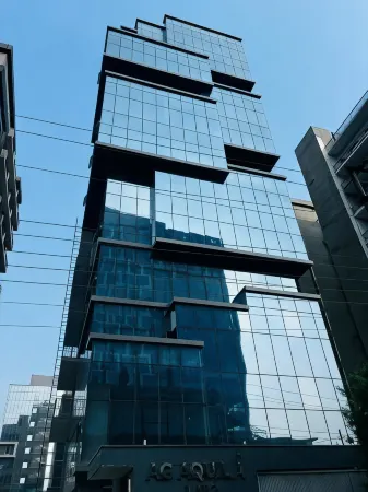 Aquila Grand Suites - Noida Sector 136