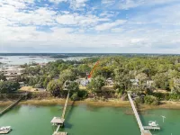Coastal Getaway - Stunning Water Views! - 4つ星