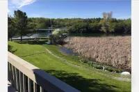 SPRING SPECIALS! Relaxing River Oasis & Dock