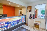 Motel 6 Huntsville, TX - Pet Friendly