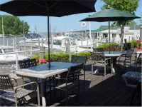 Arlington Inn Hotels in Bay Township